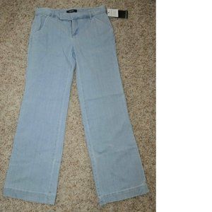 NWT Womens Jeans Daisy Fuentes Light Blue Denim Relaxed Stretch - sz 6